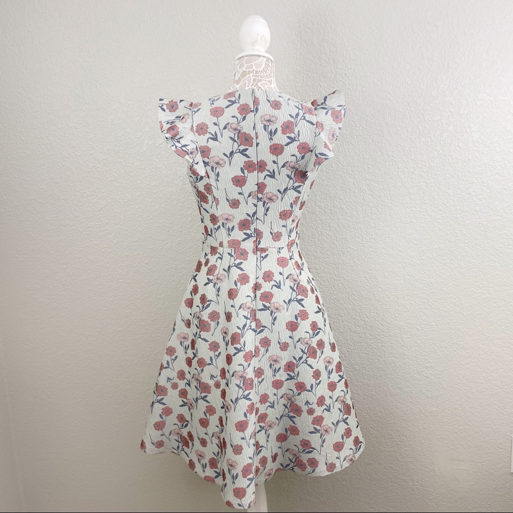 Gal Meets Glam Lola Dancing Daisy Jacquard Dress - Picture 8 of 15